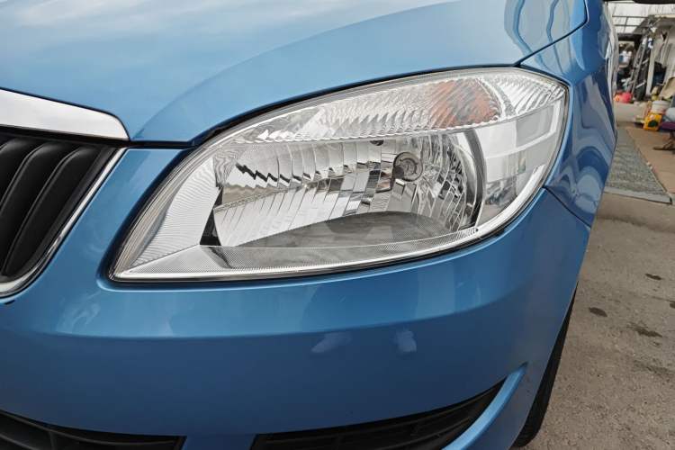 Used Skoda Fabia 2014 1.4L Manual Crystal Edition
