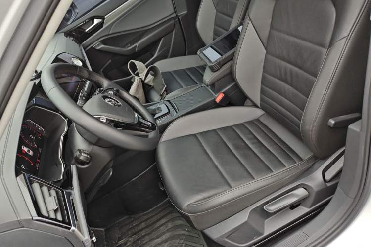 Used Volkswagen Sagitar 2022 280TSI DSG Flyover Edition