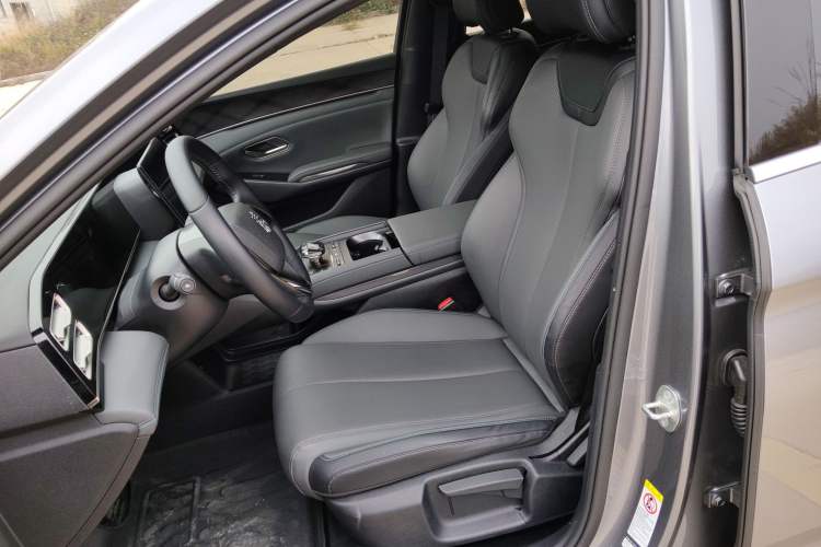 Used BYD Qin L 2024 DM-i 80KM Leading Model
