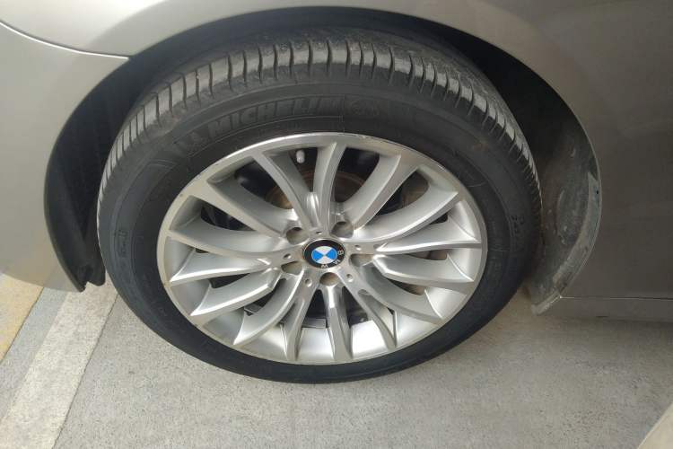 Used BMW 5 Series 2014 525Li Luxury Design Package
