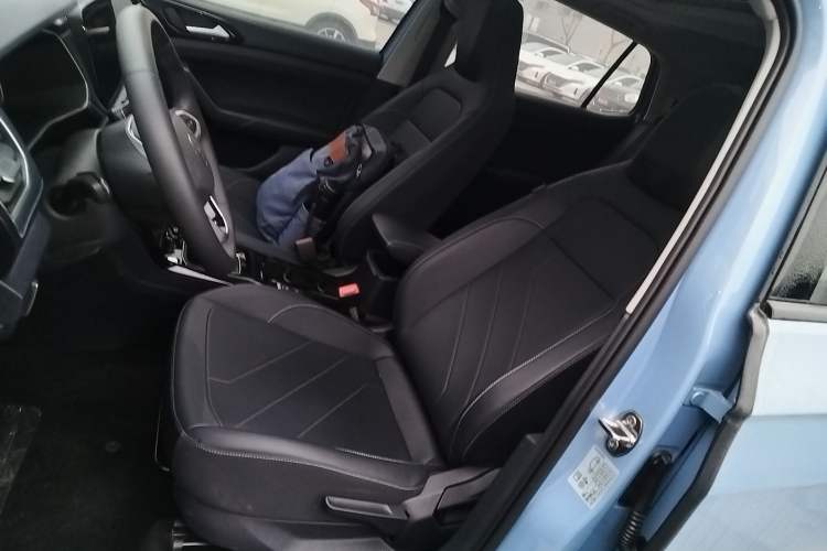 Used Volkswagen Tharu 2025 NewRui 300TSI Prestige Edition