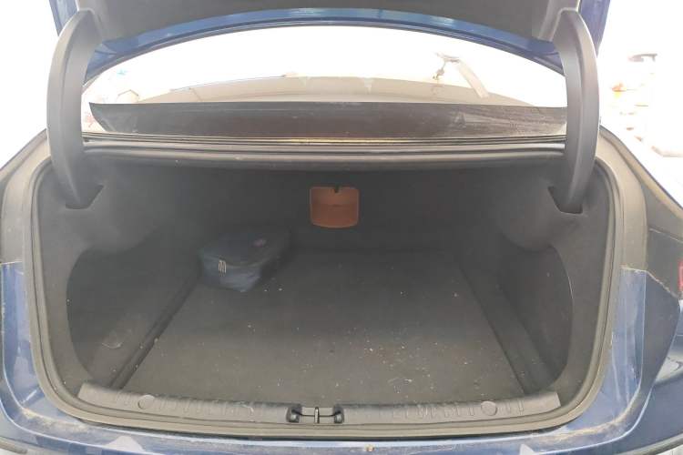 Used BYD Han 2022 DM-i 121KM Prestige Model
