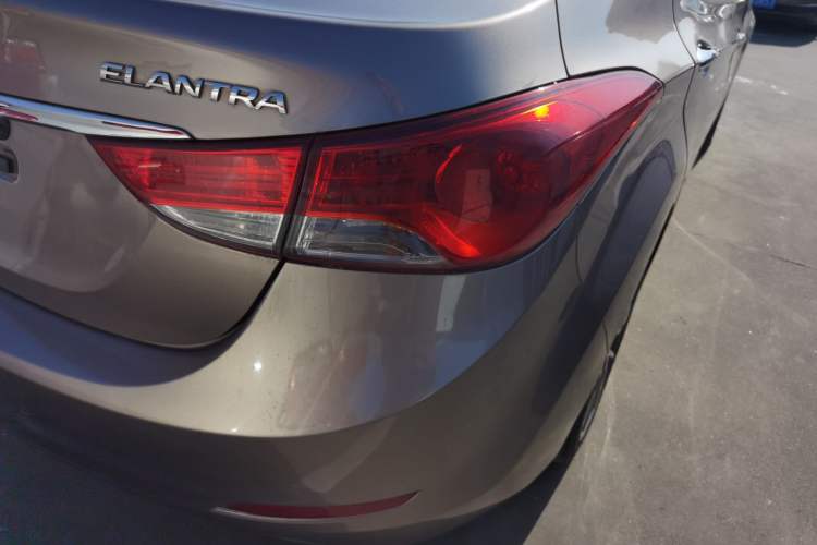 Used Hyundai Elantra 2015 1.6L Automatic Leading Model