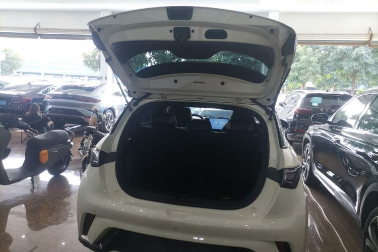 Used BYD Dolphin 2023 420 km Fashion Edition
