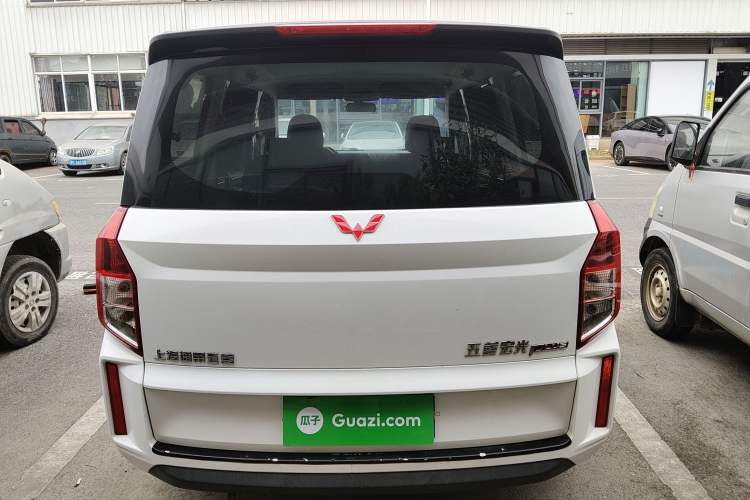 Used Wuling Hongguang PLUS 2019 1.5T Manual Standard Edition 5 Seats