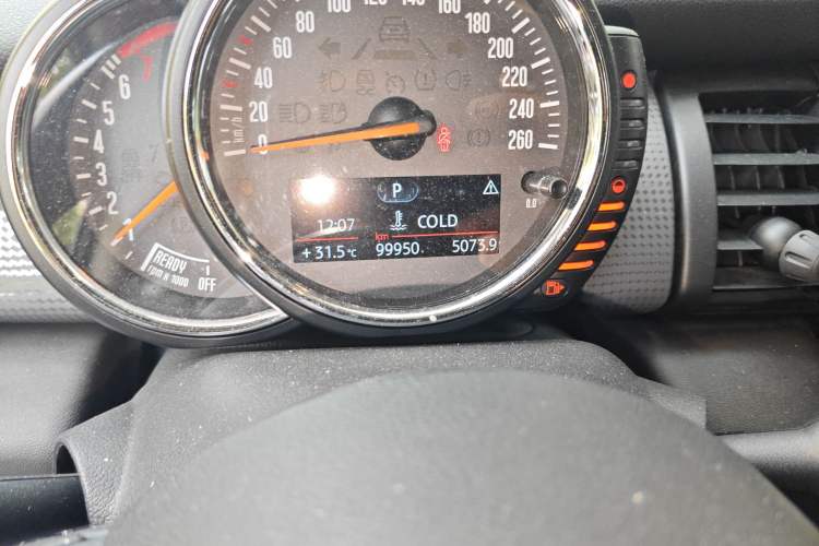 Used  MINI 2014 1.5T COOPER Fun
