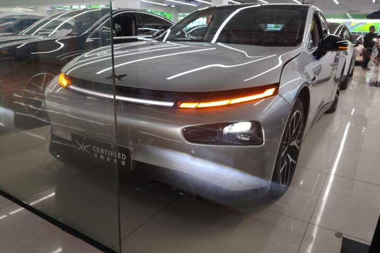 Used XPeng P7 2023 P7i 610 Max Performance Edition
