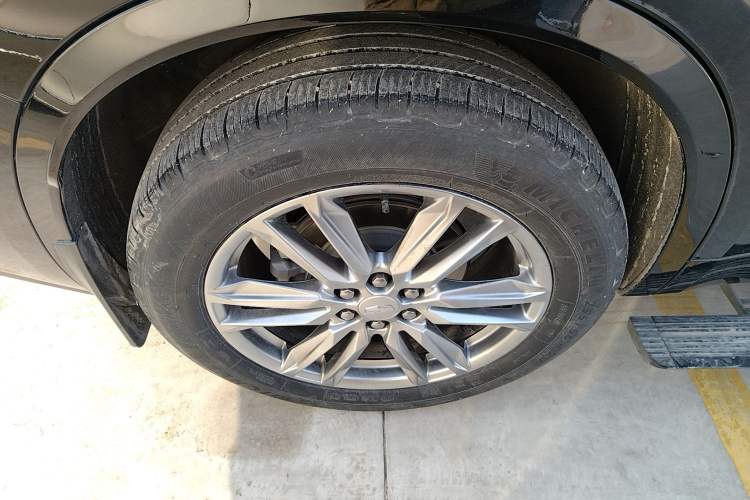 Used Cadillac XT6 2022 2.0T Six-Seater Four-Wheel Drive Luxury Version
