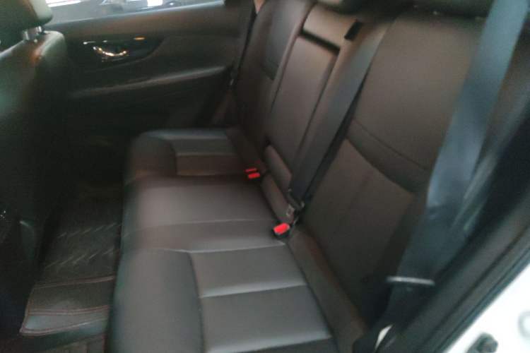 Used Nissan X-Trail 2022 2.0L Two-Wheel Drive Smart Connect Premium Edition
