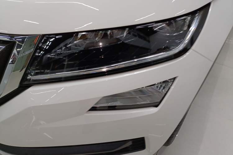 Used Skoda Kodiaq 2021 TSI330 7-Seater Two-Wheel-Drive Luxury Plus Edition