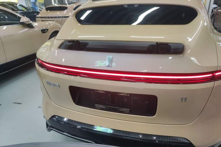 Used  11 2024 630 Rear-Wheel Drive Edition with Three Lasers