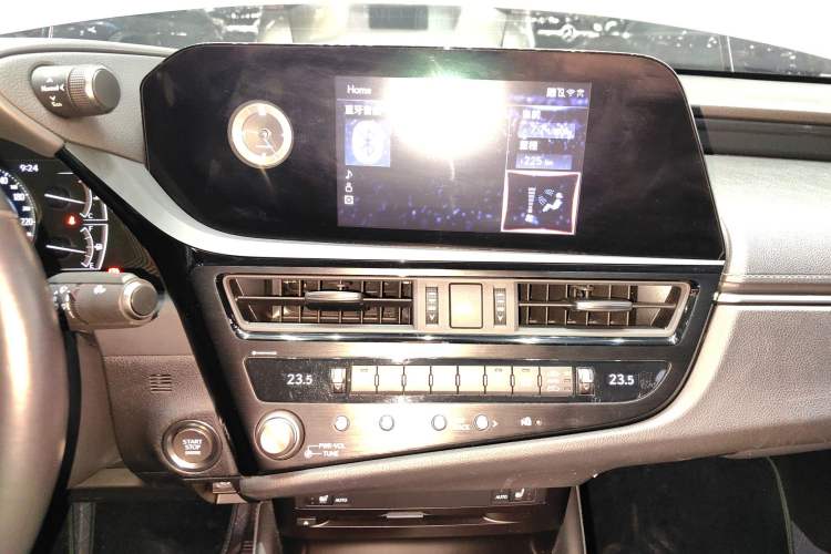 Used Lexus ES 2021 260 Excellence Edition
