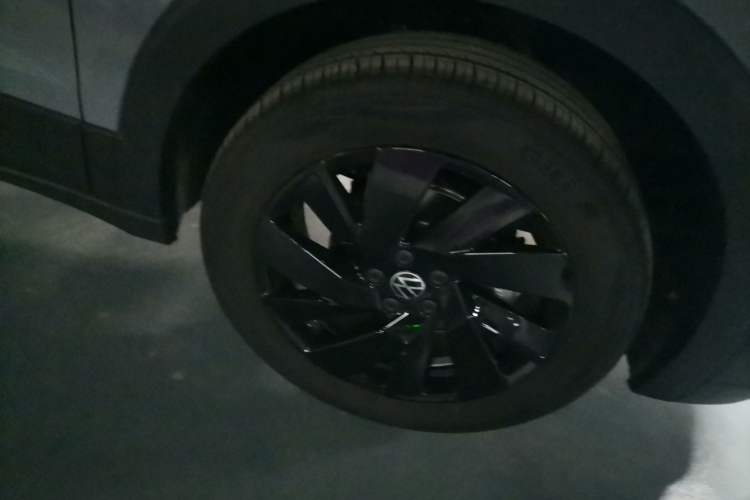 Used Volkswagen Tharu 