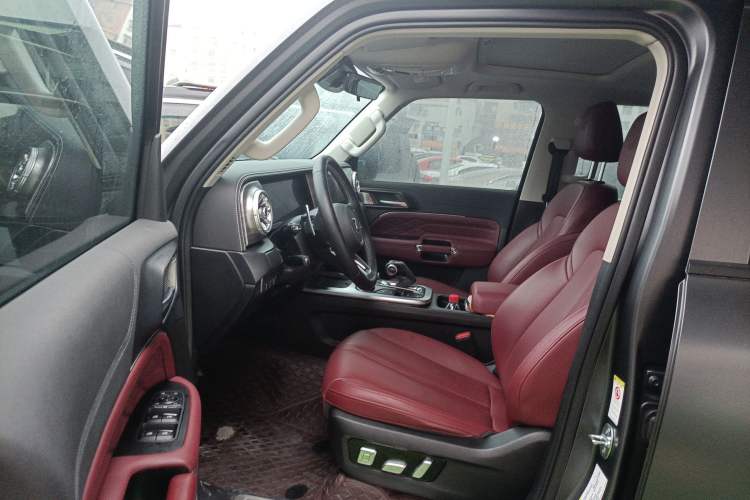 Used Tank 300 2024 330 3.0T V6