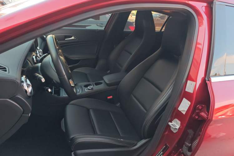 Used Mercedes-Benz GLA 2017 GLA 200 Fashion Model
