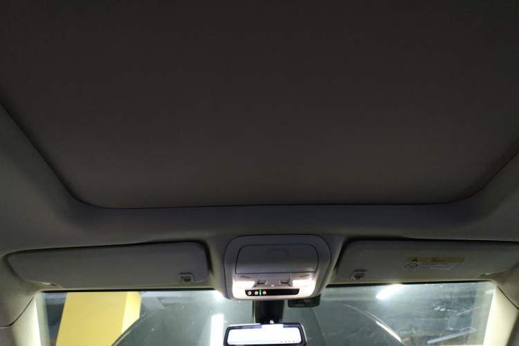 Used Cadillac XT5 2018 25T Luxury Model