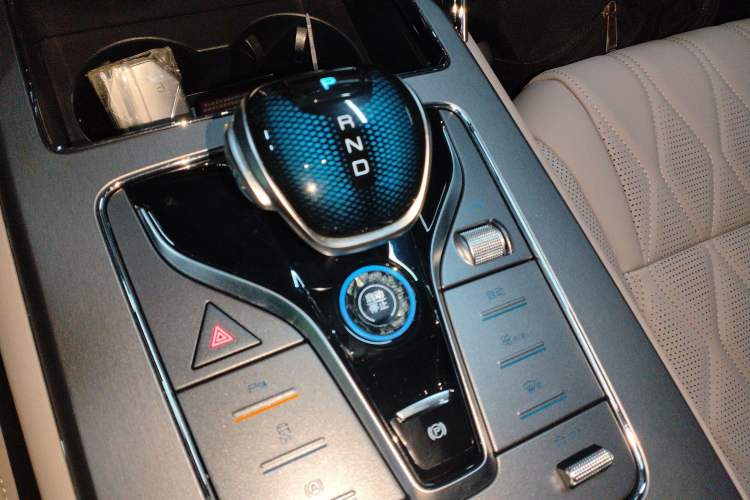 Used BYD Tang New Energy 2025 DM-i 115KM Prestige Model
