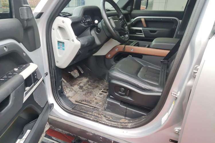 Used Land Rover Defender 2020 110 P400 First Edition Matte Silver Special Kit Version