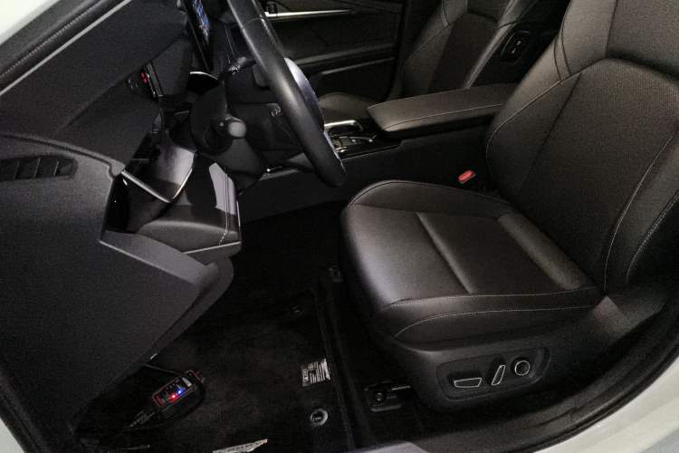 Used Toyota Camry 2024 2.0 GVP Luxury Edition
