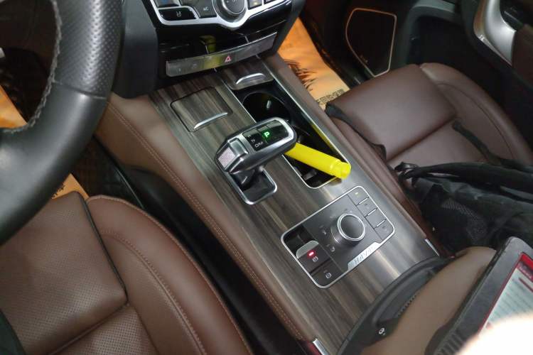 Used Haval H9 2017 2.0T Gasoline 4x4 Premium 5-Seater