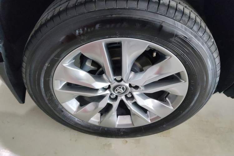 Used Toyota Wildlander 2024 2.0L CVT Two-Wheel Drive Leading Edition