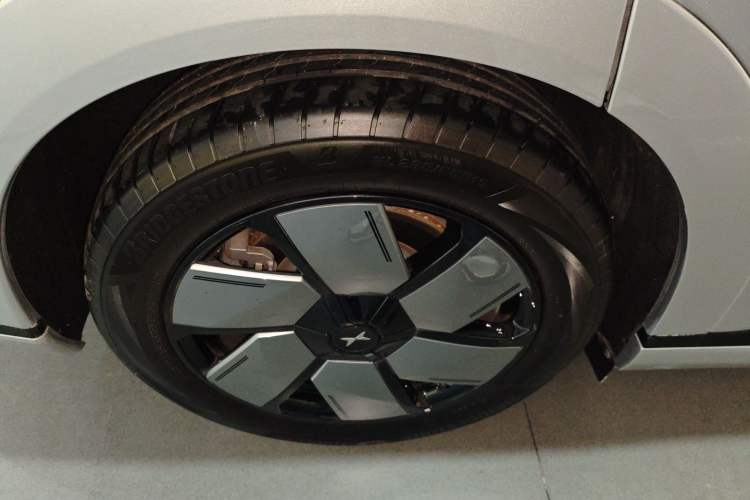 Used XPeng X9 2024 702 Ultra-Long Range Pro
