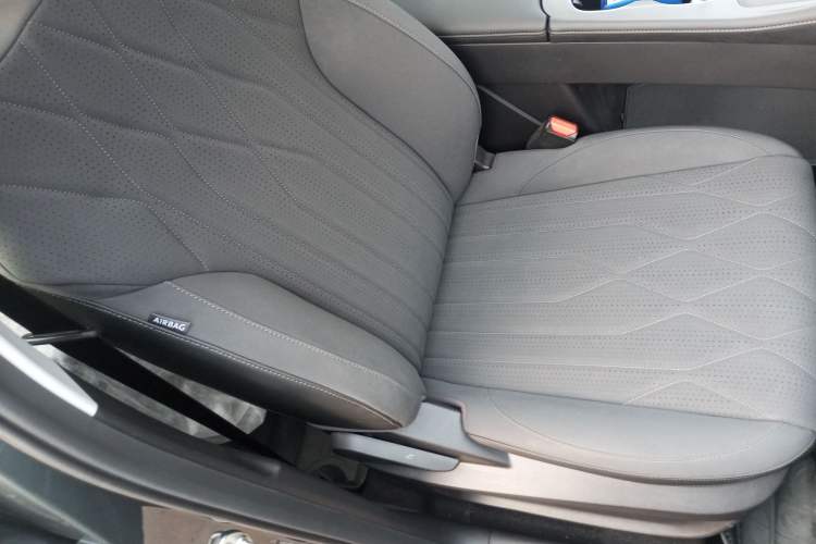 Used Chery Tiggo 8 PLUS C-DM 2025 1.5T 116 km Luxury Version 5 Seats
