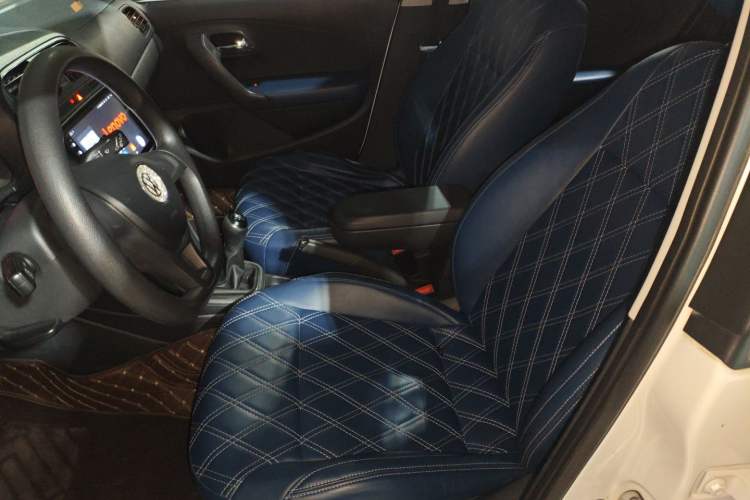 Used Volkswagen Polo 2016 1.4L Manual Fashion Model
