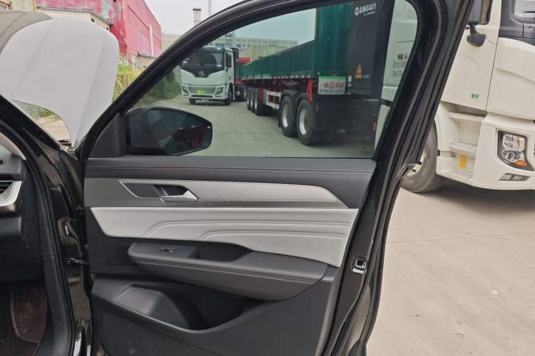 Used Volkswagen Talagon 2024 330TSI Luxury Touring Edition