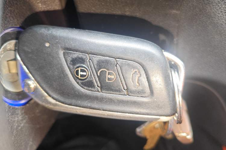 Used BAIC Senova X25 2015 1.5L manual Comfort trim level
