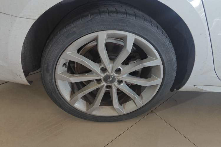 Used Audi A4L 2018 30th Anniversary Edition 40 TFSI Fashion Model