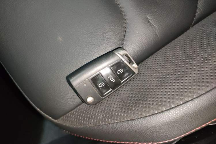 Used Volkswagen Tayron 2020 330TSI Two-Wheel Drive Luxury Smart Connectivity Version
