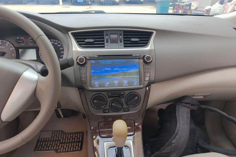 Used Nissan Sylphy 2014 1.6XV CVT Deluxe Edition
