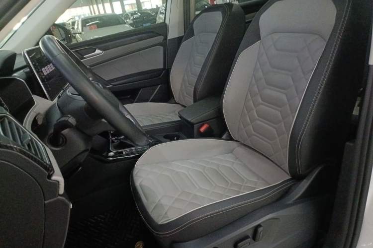 Used Volkswagen Tayron 2023 330TSI Two-Wheel-Drive Luxury Plus Advanced Version
