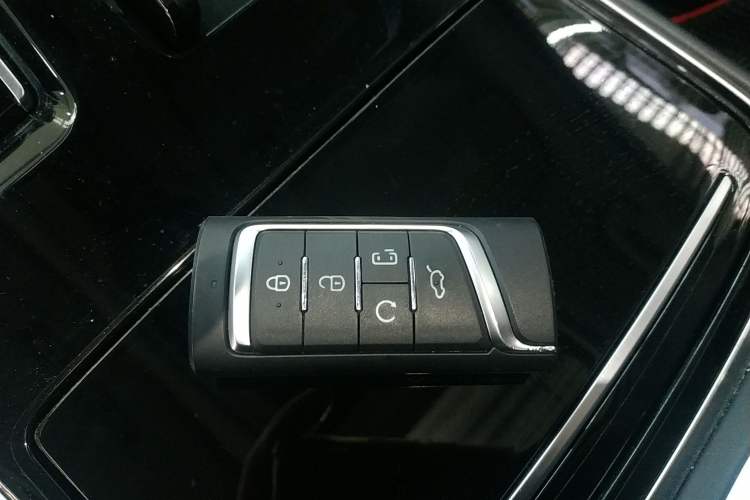 Used GAC Trumpchi M8 2021 Lingxiu Series 390T Deluxe Edition
