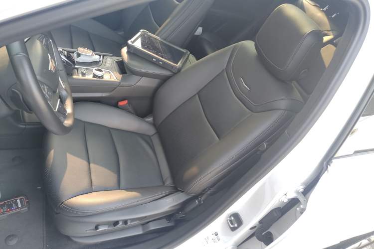 Used Cadillac XT5 2021 28T Luxury Version