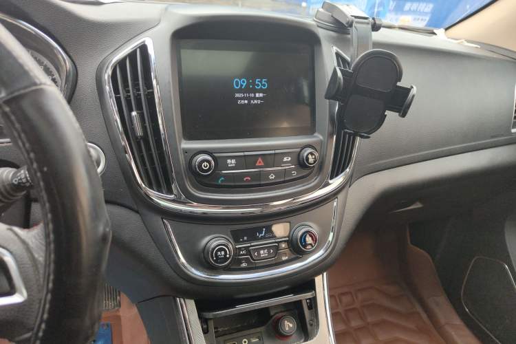 Used Baojun 560 2016 1.5T Manual Luxury Version