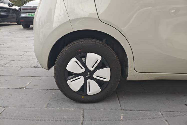 Used Wuling Hongguang MINIEV 2025 Four-Door Version Advanced Edition
