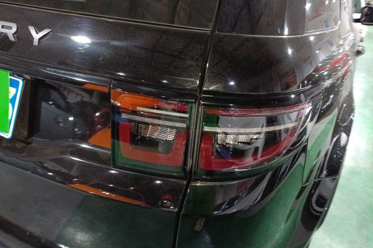 Used Land Rover Discovery Sport 2022 249 PS R-Dynamic S Performance Edition 5 Seats