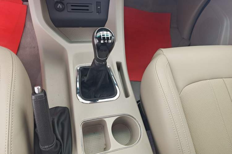 Used FORTHING Lingzhi 2018 M5L 1.6L 7-Seater Luxury Model