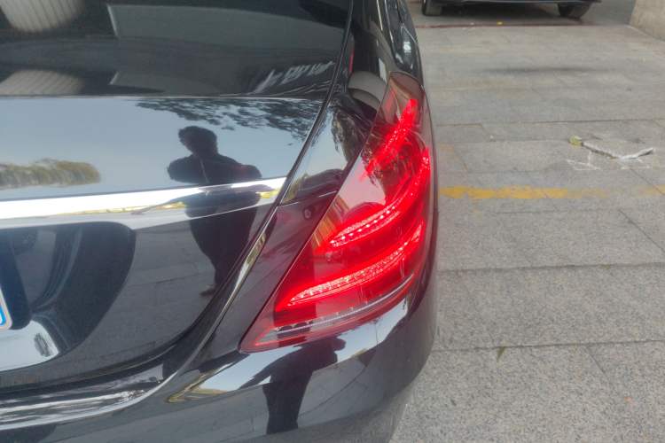 Used Mercedes-Benz S-Class 2014 S 320 L Business Model
