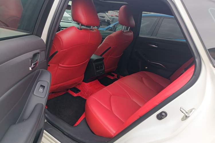 Used Toyota Avalon 2019 2.5L Ambition Version China VI Standard
