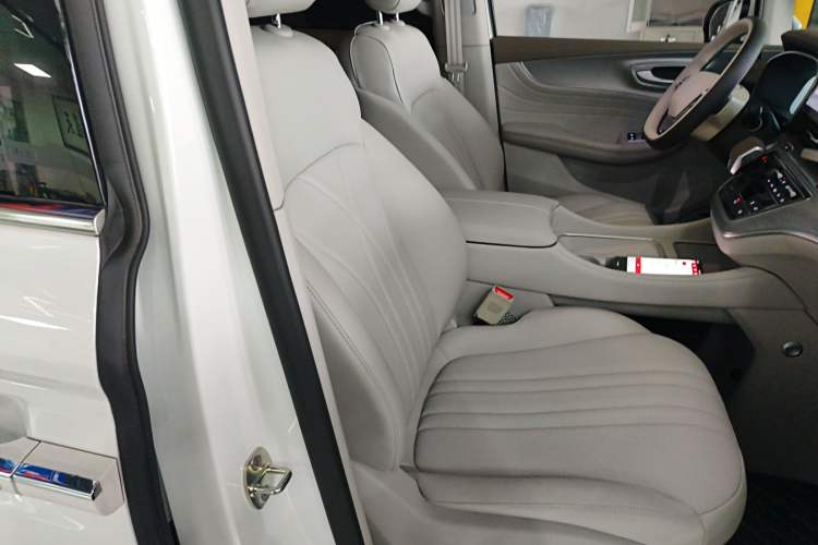 Used Roewe iMAX8 New Energy 2025 1.5T DMH Lu Zun Deluxe Edition