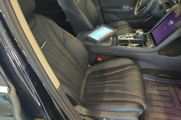 Used Hongqi H5 2024 1.5T DCT Smart Connect Flagship Edition
