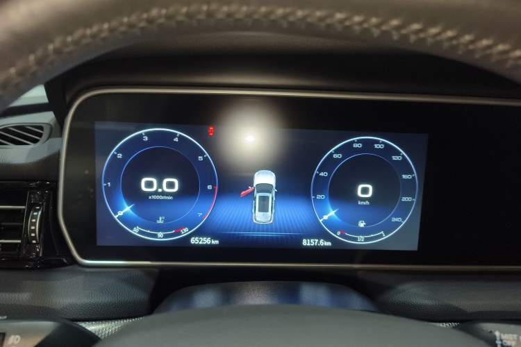 Used Hongqi HS5 2022 Revised Version 2.0T Smart Connect Flagship Edition
