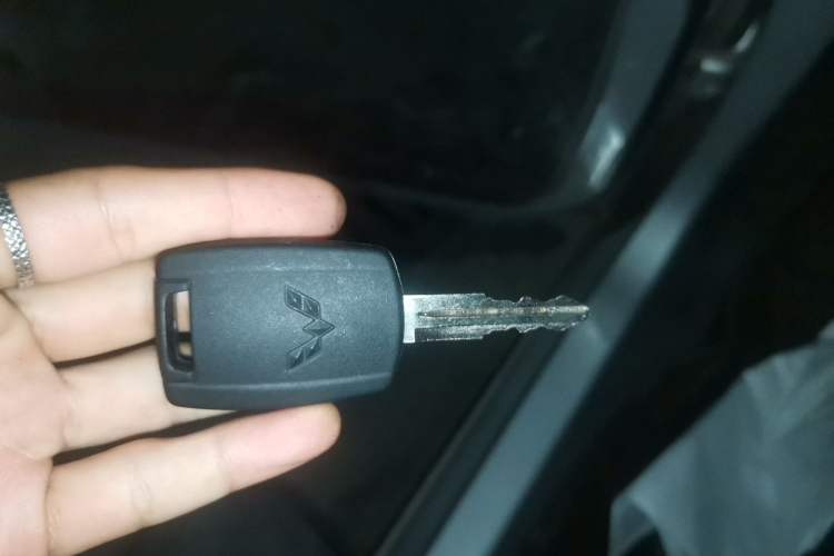 Used Wuling Hongguang V 2022 1.5L Jingqu Version Hydraulic Power Steering LAR
