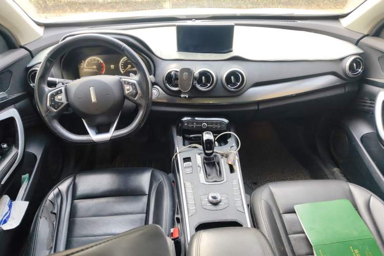 Used Wey VV7 2017 2.0T Ultra-Luxury Version
