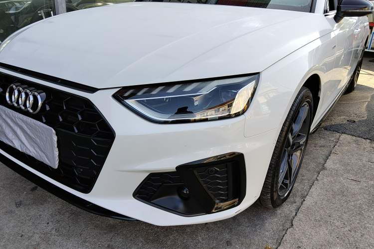 Used Audi A4L 2022 40 TFSI Luxury Dynamic Model
