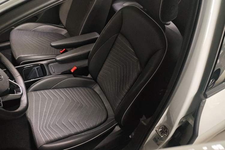 Used Volkswagen ID.3 2025 Smart Edition Outstanding Model
