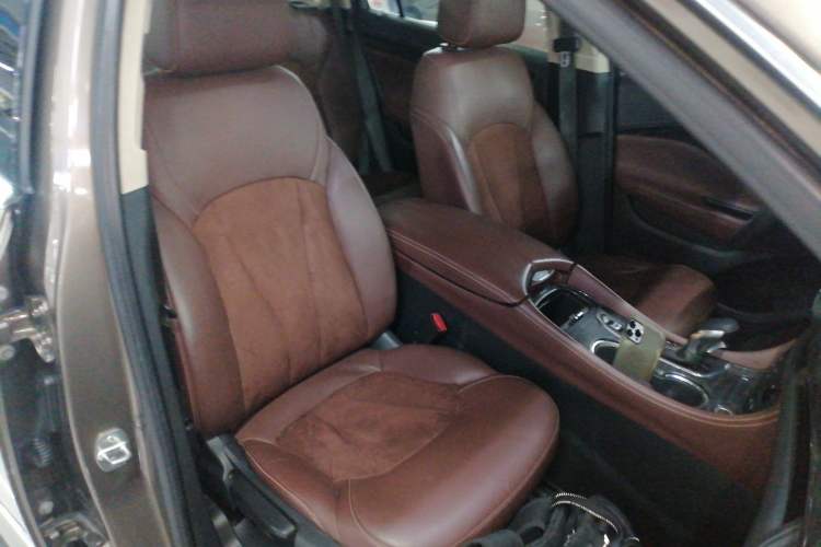 Used Buick Envision 2016 20T Two-Wheel-Drive Elite Model
